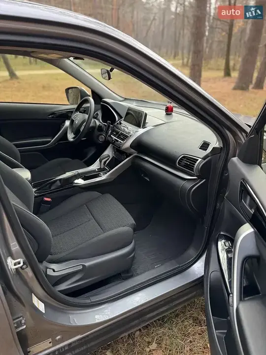 Mitsubishi Eclipse Cross 2018 photo 3
