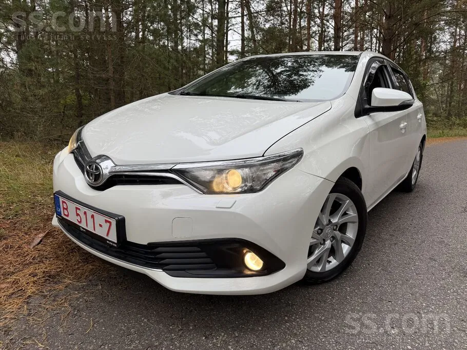 Toyota Auris 2016 photo 3
