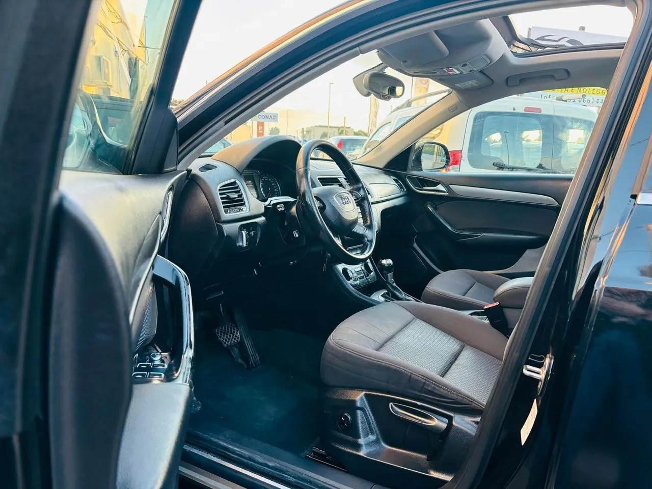 Audi Q3 2015 photo 5