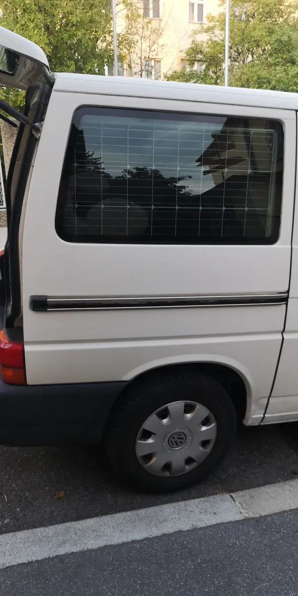 Volkswagen T4 2002 photo 2