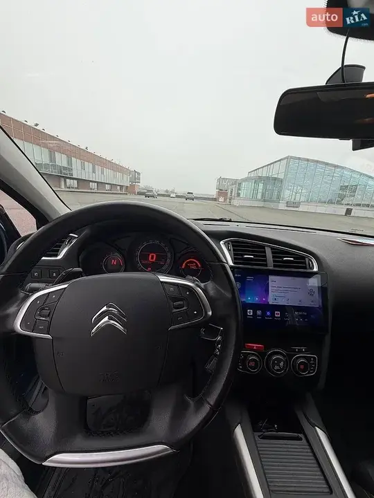 Citroen C4 2014 photo 5
