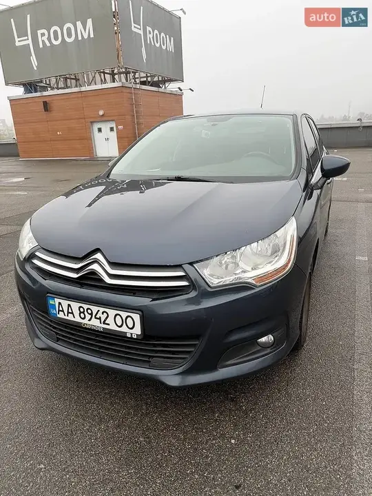 Citroen C4 2014 photo 2