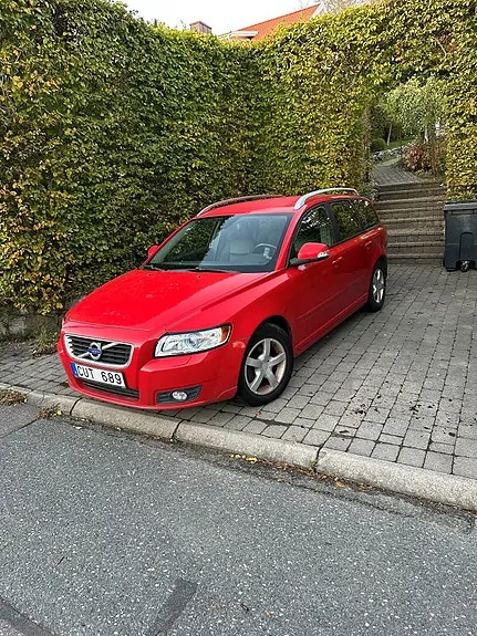 Volvo V50 2012 photo 2