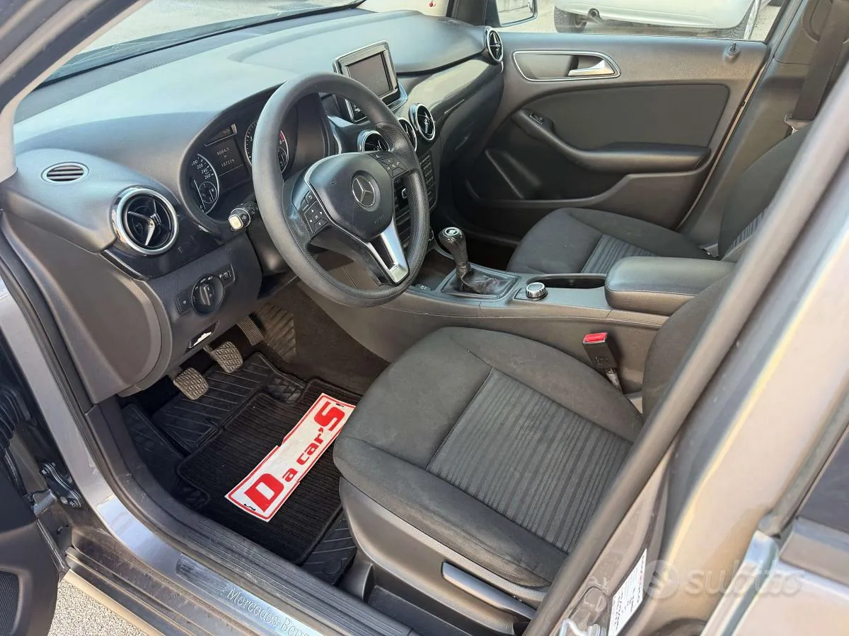 Mercedes-Benz B-Class 2014 photo 2