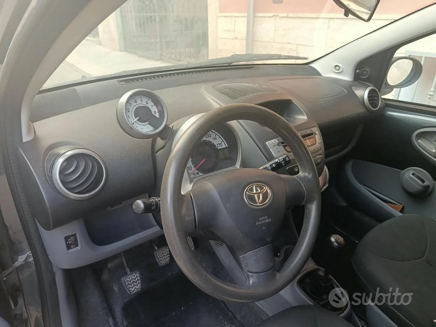 Toyota Aygo 2003 photo 2