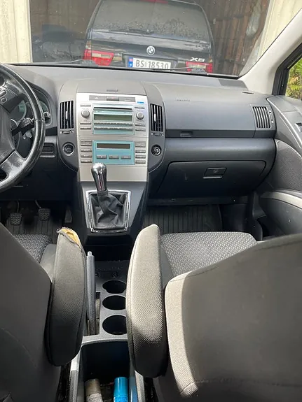 Toyota Corolla Verso 2008 photo 5