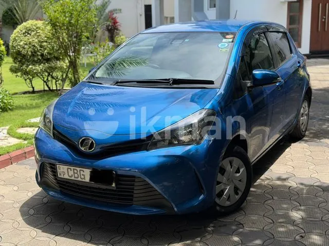 Toyota Vitz 2016 photo 2