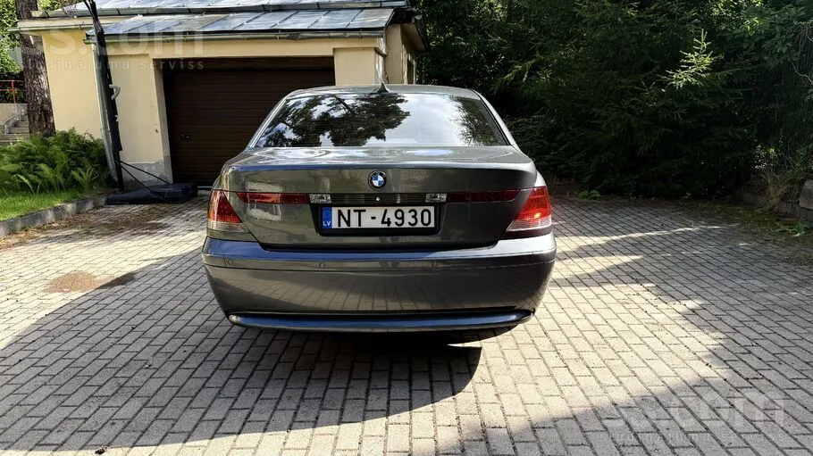 BMW 730D 2004 photo 4