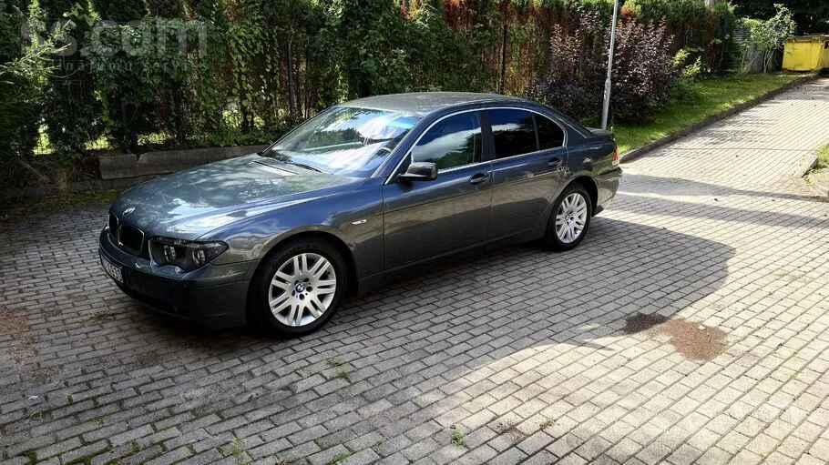 BMW 730D 2004 photo 2