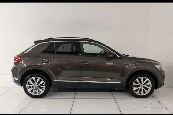 Volkswagen T-Roc 2019 photo 2