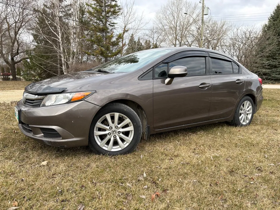 Honda Civic 2012 photo 3