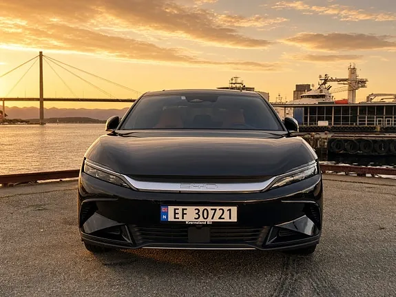 BYD Han 2023 photo 2