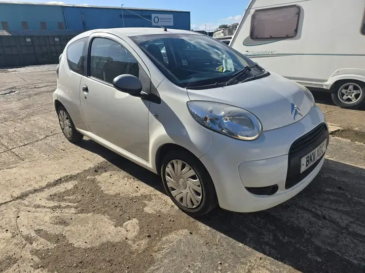 Citroen C1 2011 photo 2