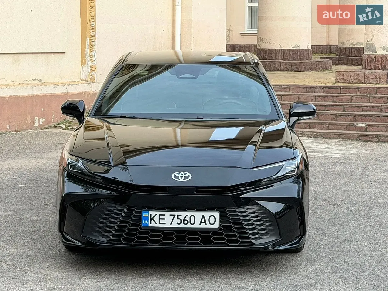 Toyota Camry 2026 photo 2