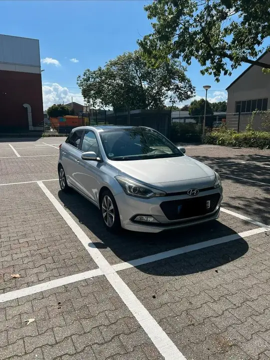 Hyundai I20