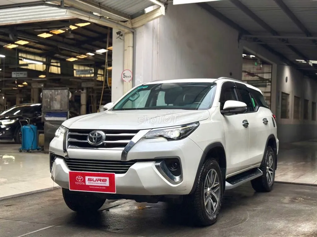 Toyota Fortuner 2018 photo 2