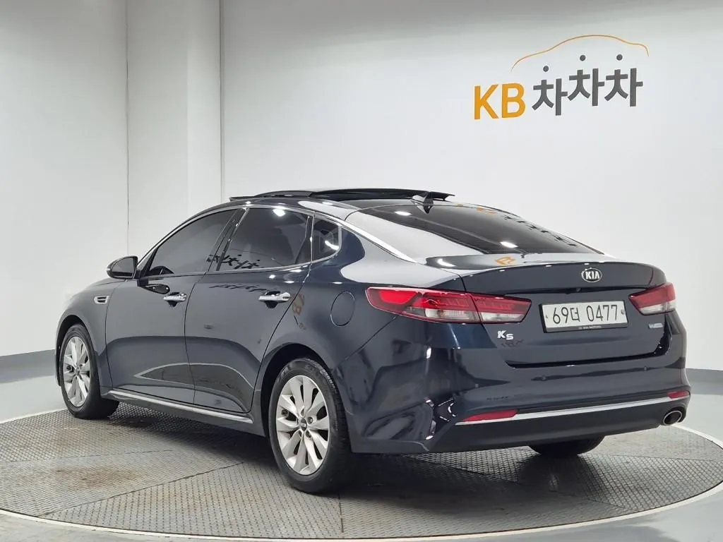 Kia K5 2016 photo 2