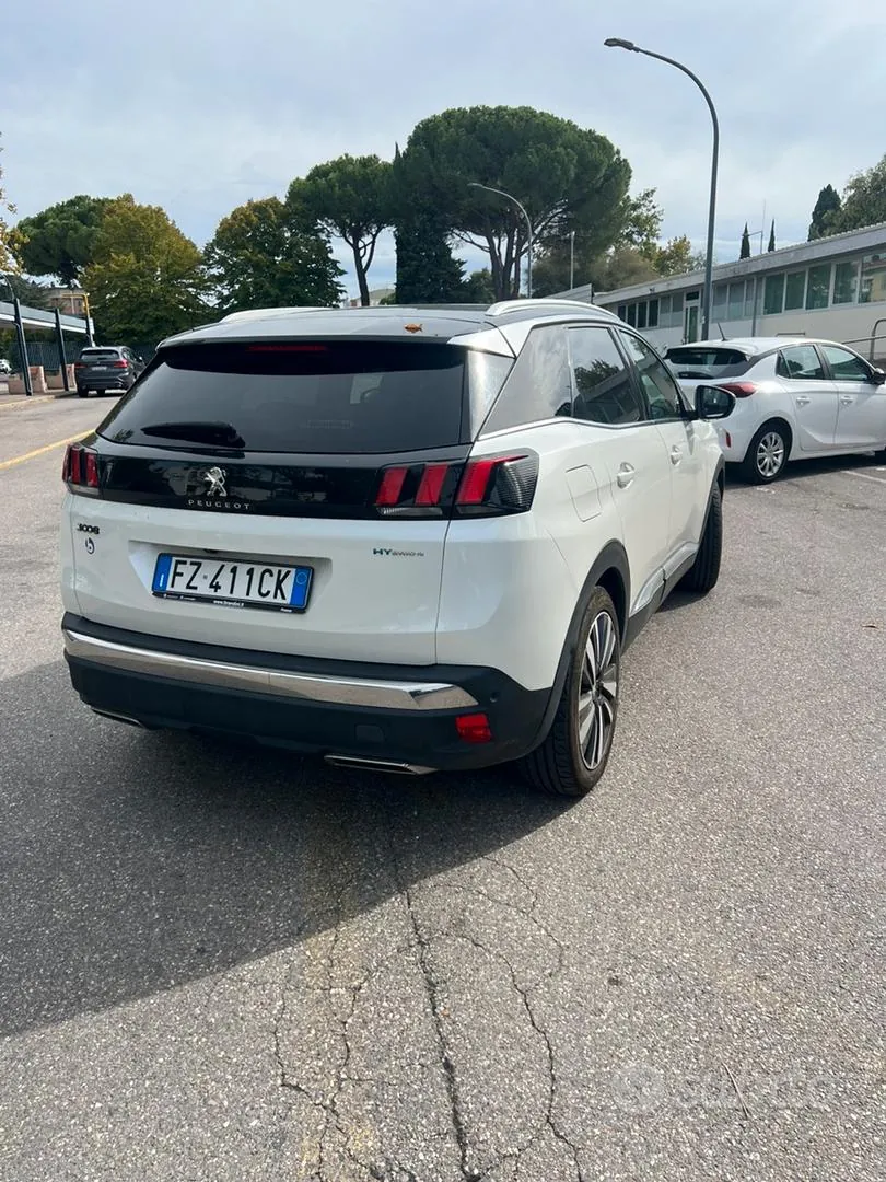 Peugeot 3008 2020 photo 2