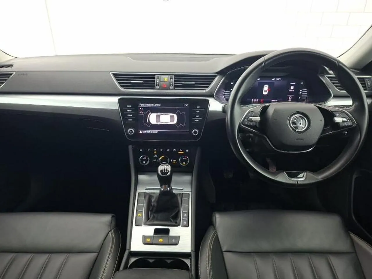 Skoda Superb 2022 photo 3