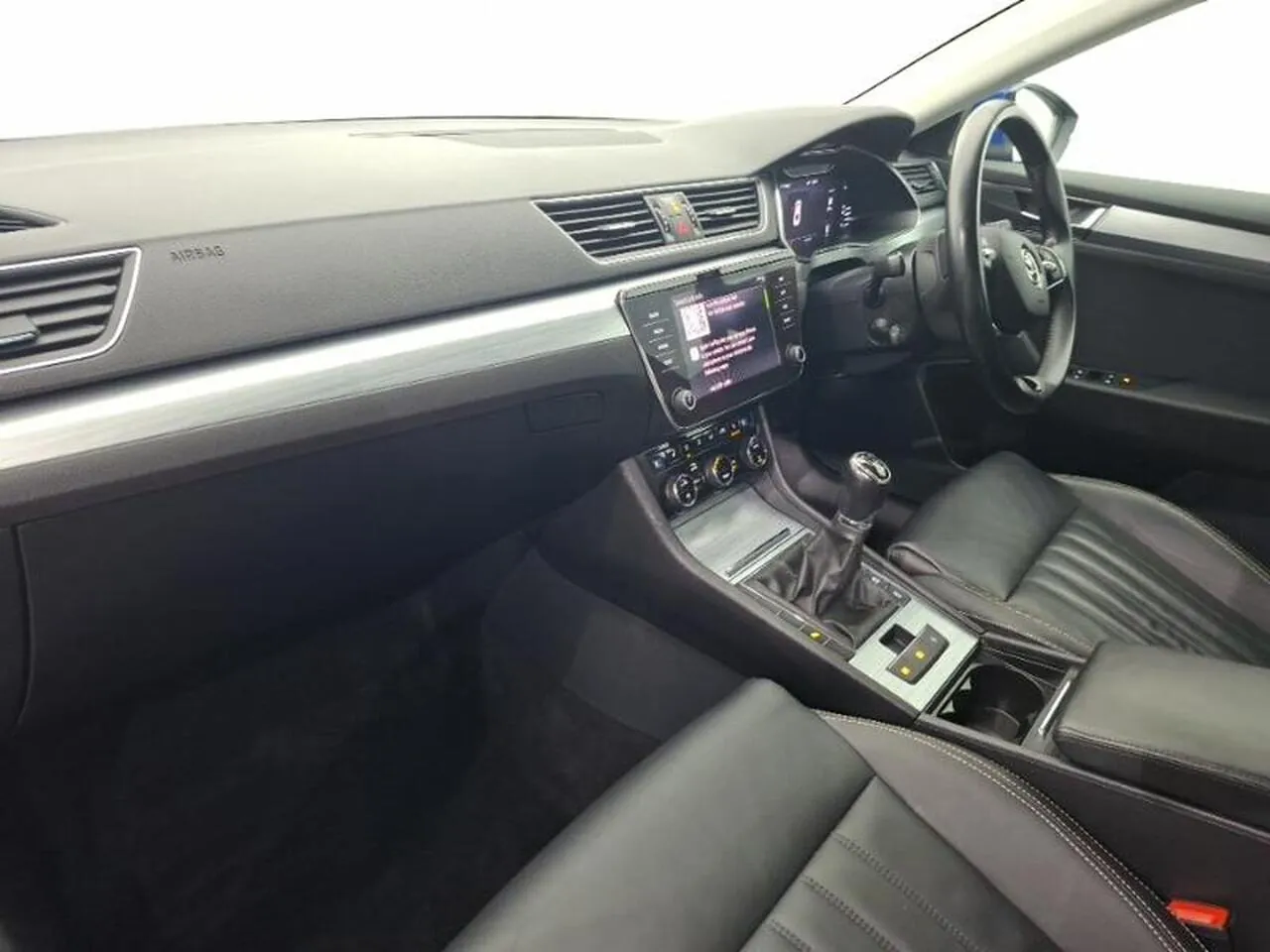 Skoda Superb 2022 photo 5
