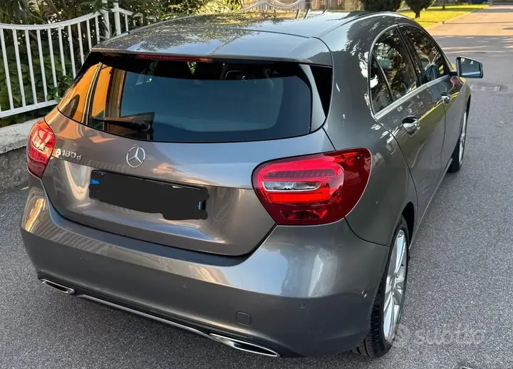 Mercedes-Benz A 180 2016 photo 3