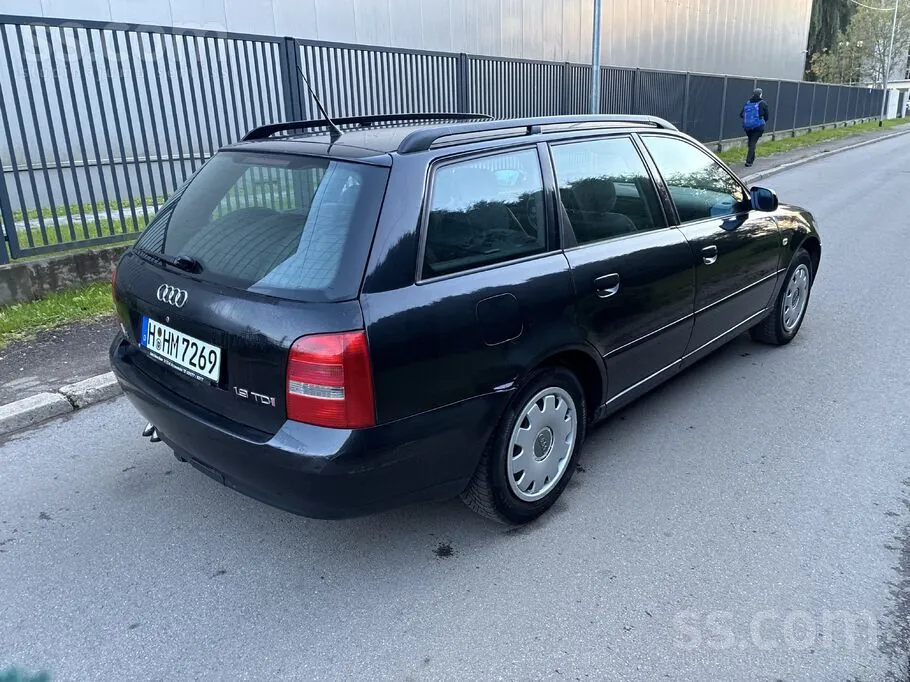Audi A4 2001 photo 5