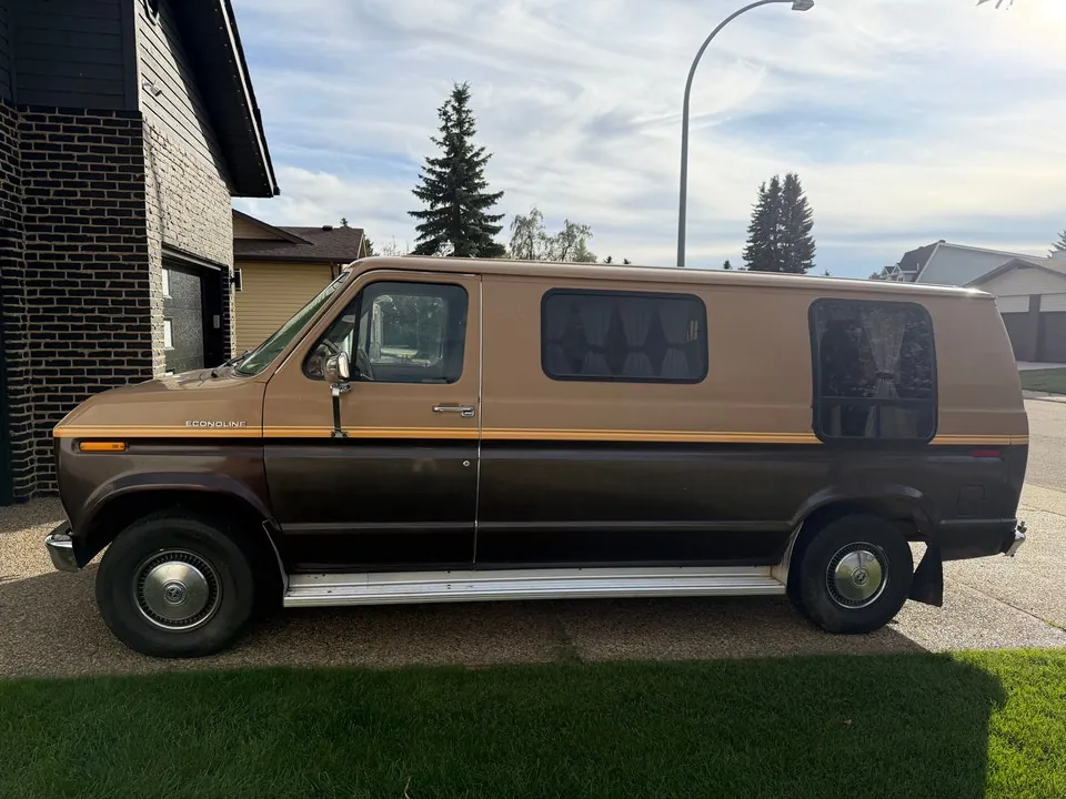 Ford E-Series Van