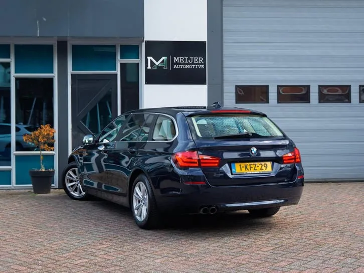 BMW 528I Touring 2013 photo 3
