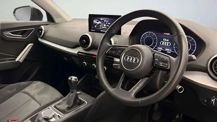Audi Q2 2023 photo 5