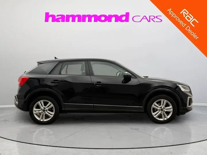 Audi Q2 2023 photo 3