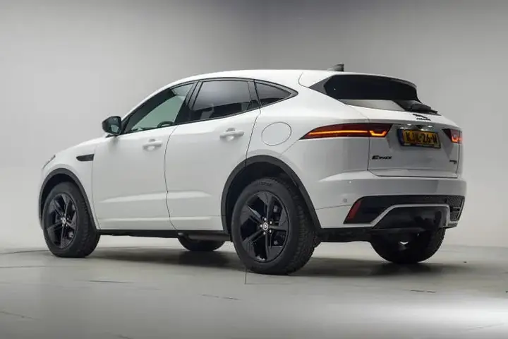 Jaguar E-Pace 2023 photo 3