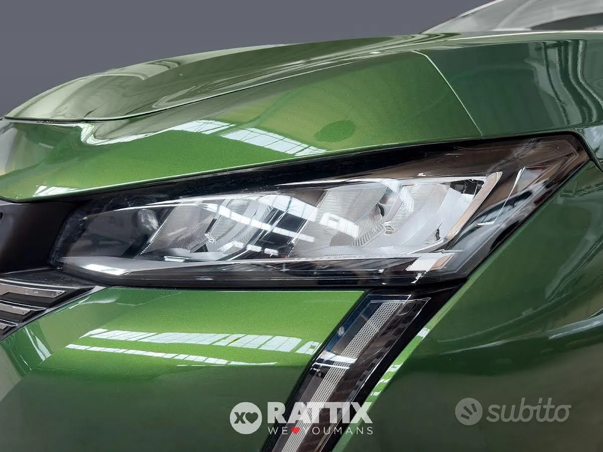 Peugeot 308 2023 photo 3