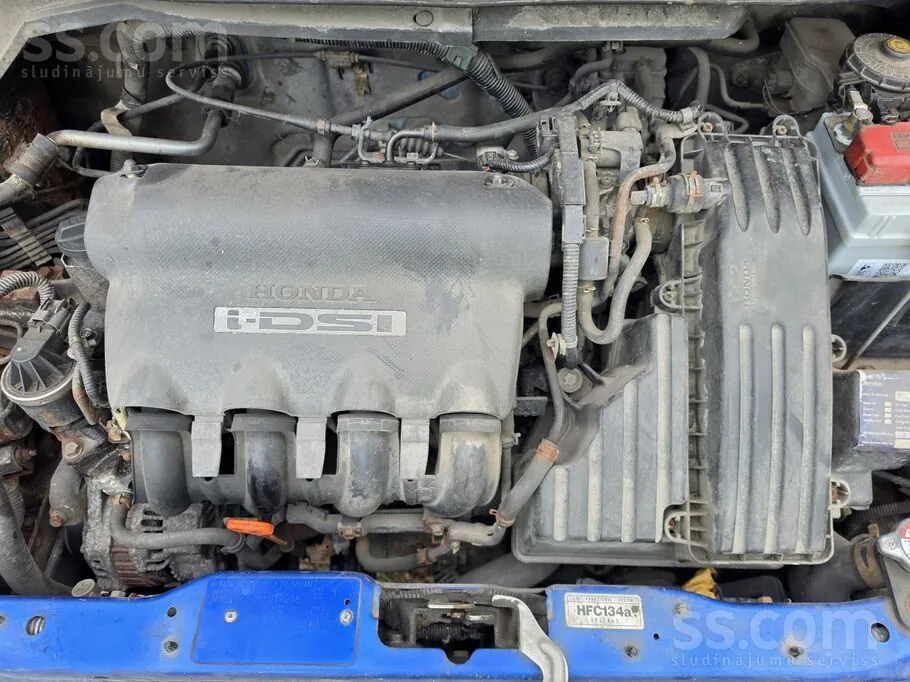 Honda Jazz 2004 photo 2