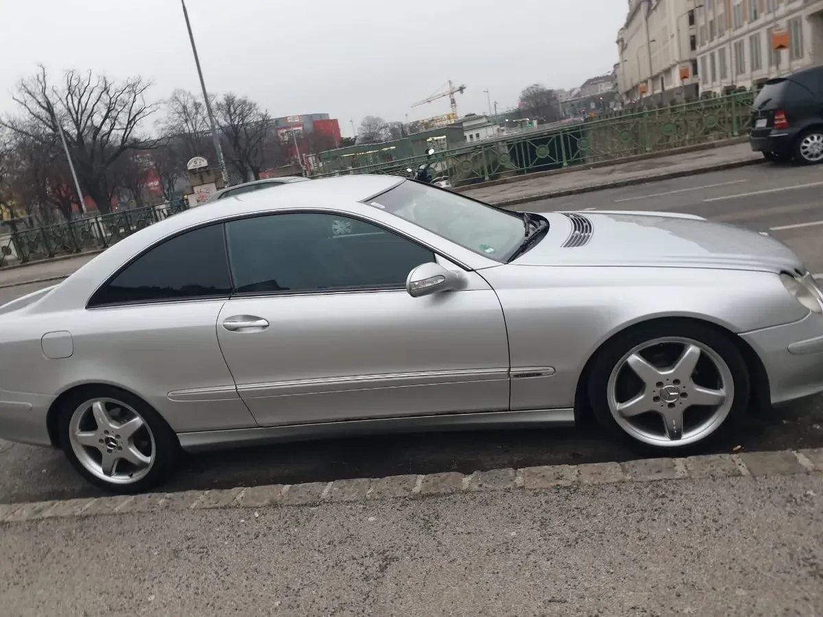 Mercedes-Benz Clk-Class 2003 photo 3