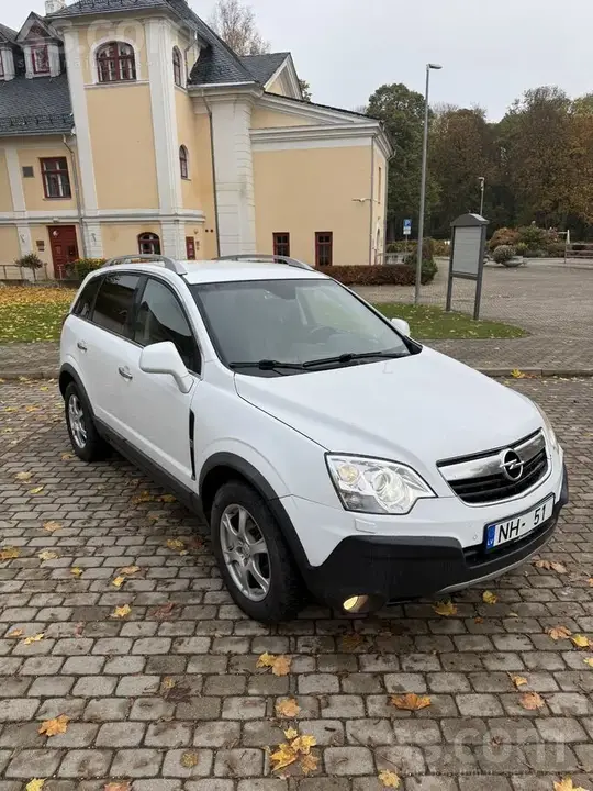 Opel Antara 2010 photo 4