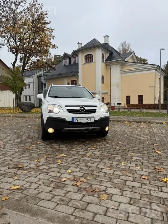 Opel Antara 2010 photo 2