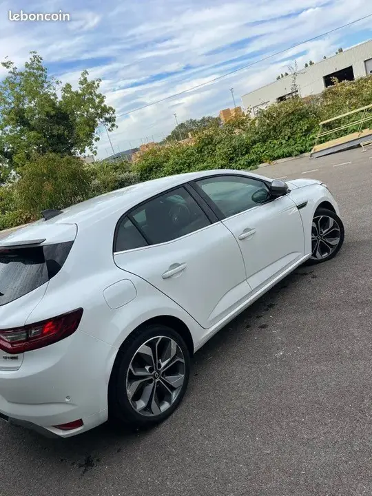 Renault Megane 2017 photo 4