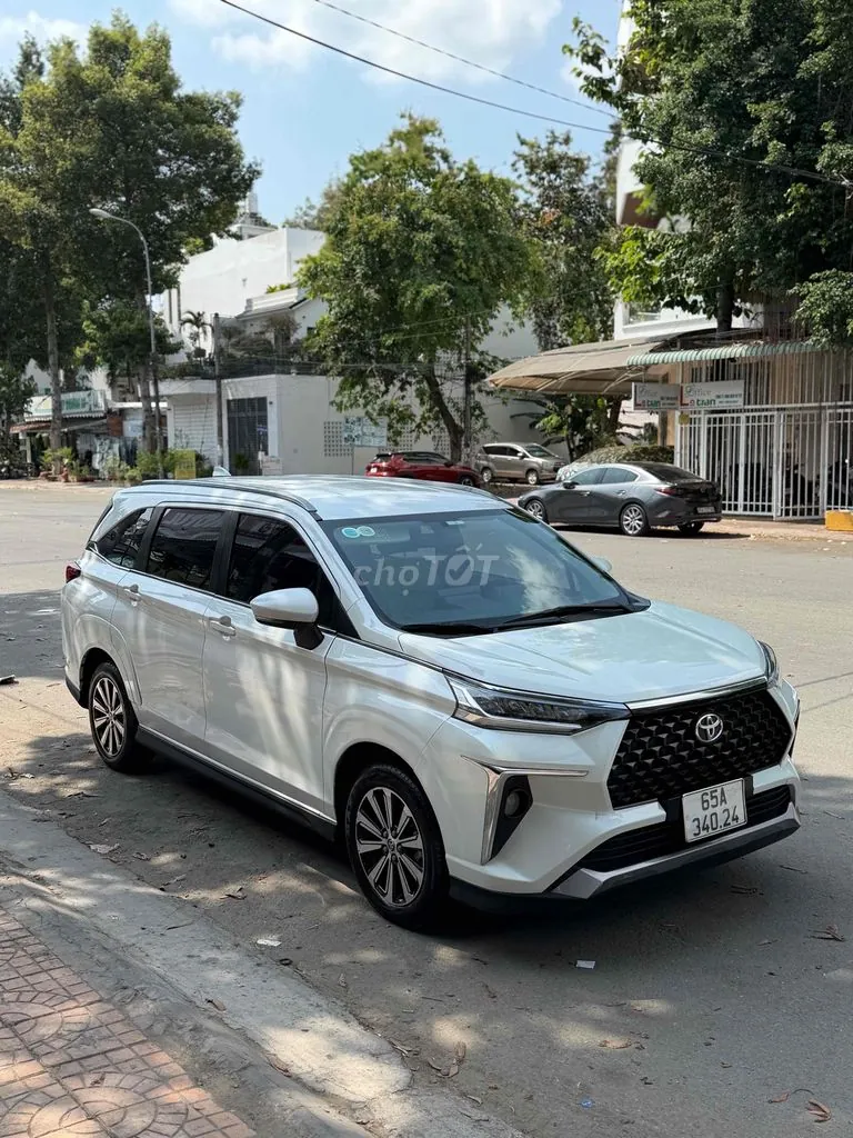 Toyota Veloz 2022 photo 2