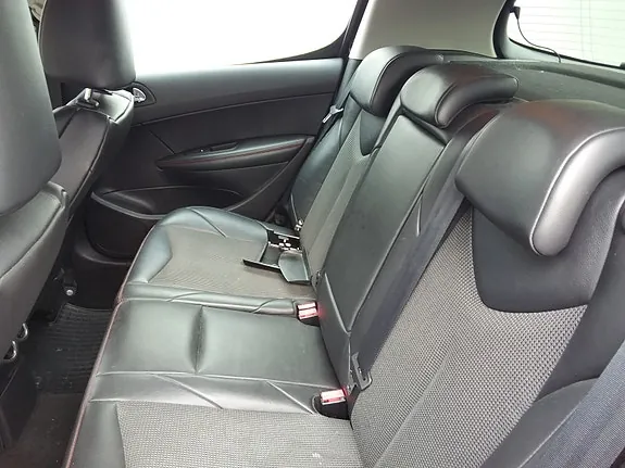 Peugeot 308 2011 photo 4