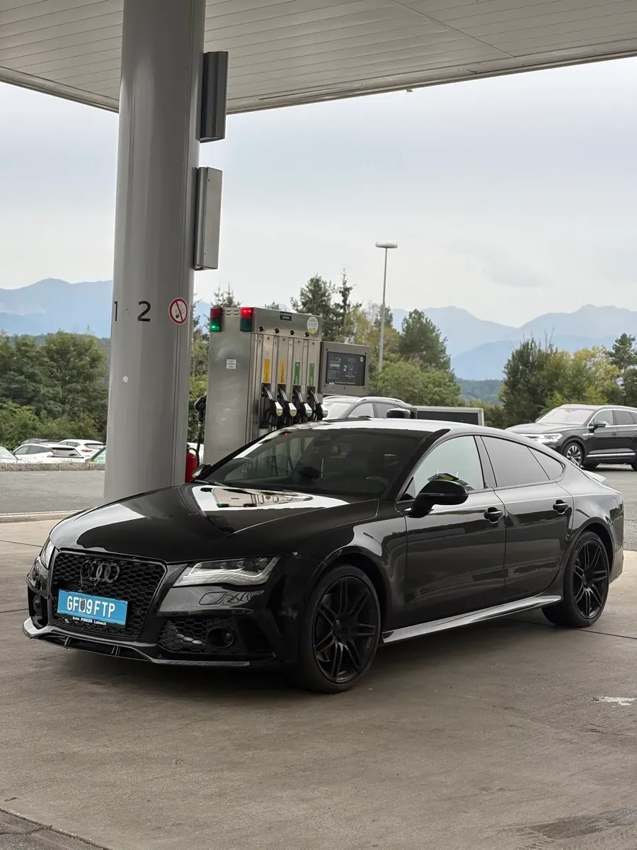 Audi A7 2012 photo 2