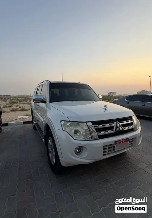 Mitsubishi Pajero 2013 photo 3