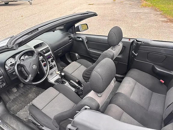 Opel Astra 2002 photo 2
