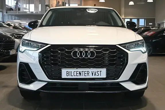 Audi Q3 2023 photo 5