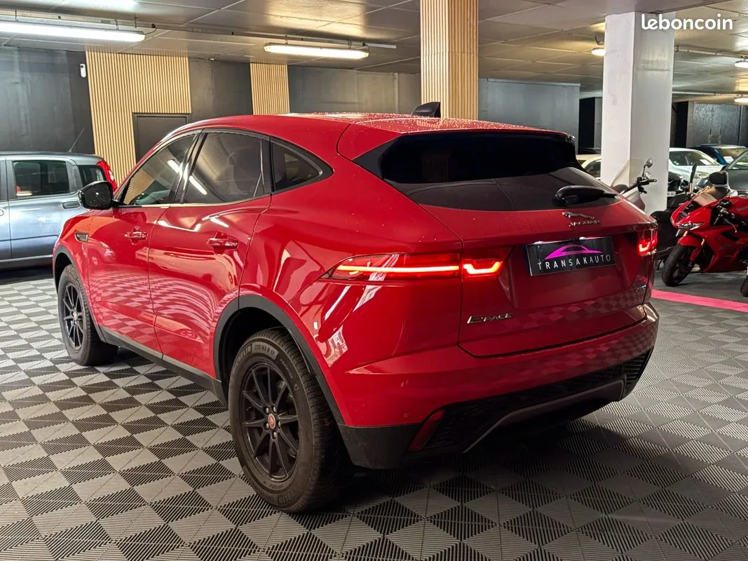 Jaguar E-Pace 2020 photo 3