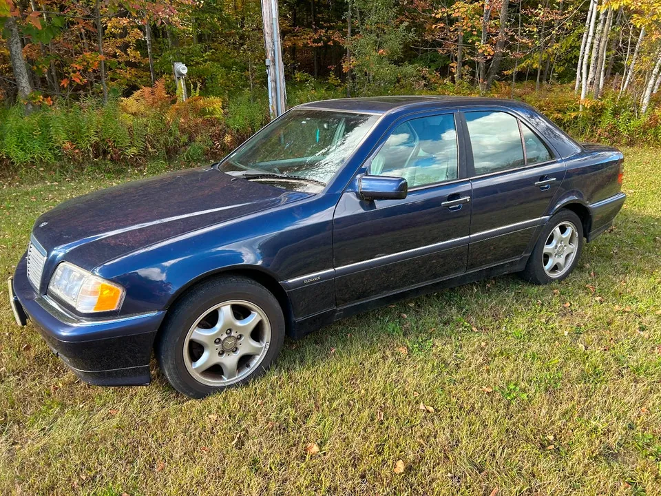 Mercedes-Benz C-Class 1998 photo 3