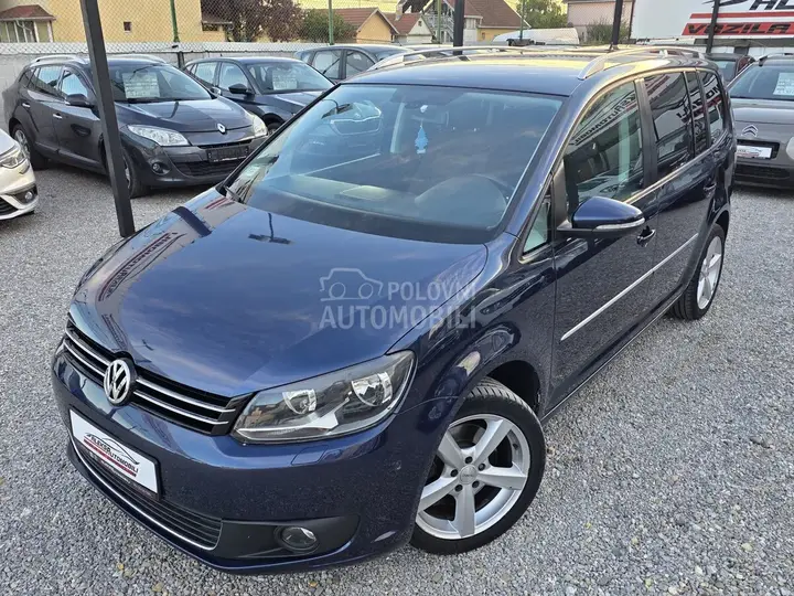 Volkswagen Touran 2012 photo 4