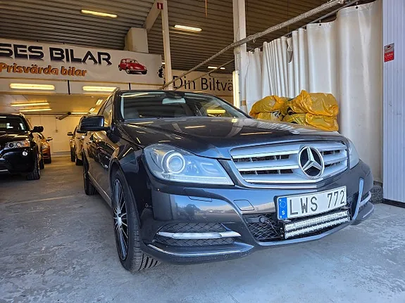 Mercedes-Benz C220 2012 photo 4