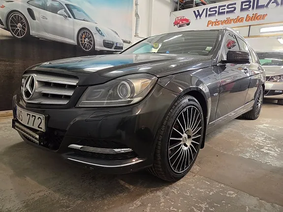 Mercedes-Benz C220