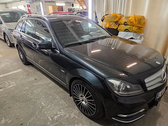 Mercedes-Benz C220 2012 photo 5