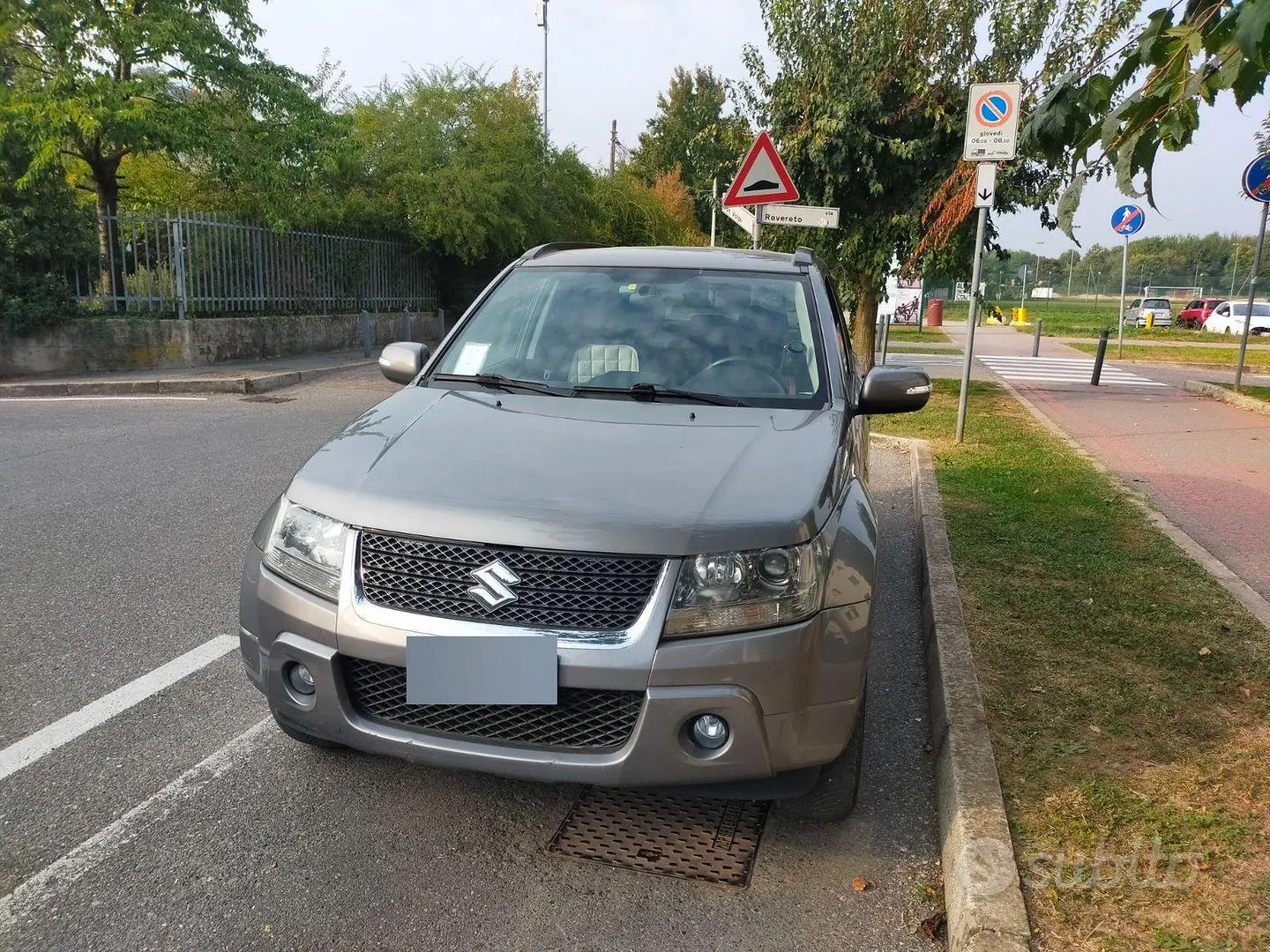 Suzuki Grand Vitara 2010 photo 3